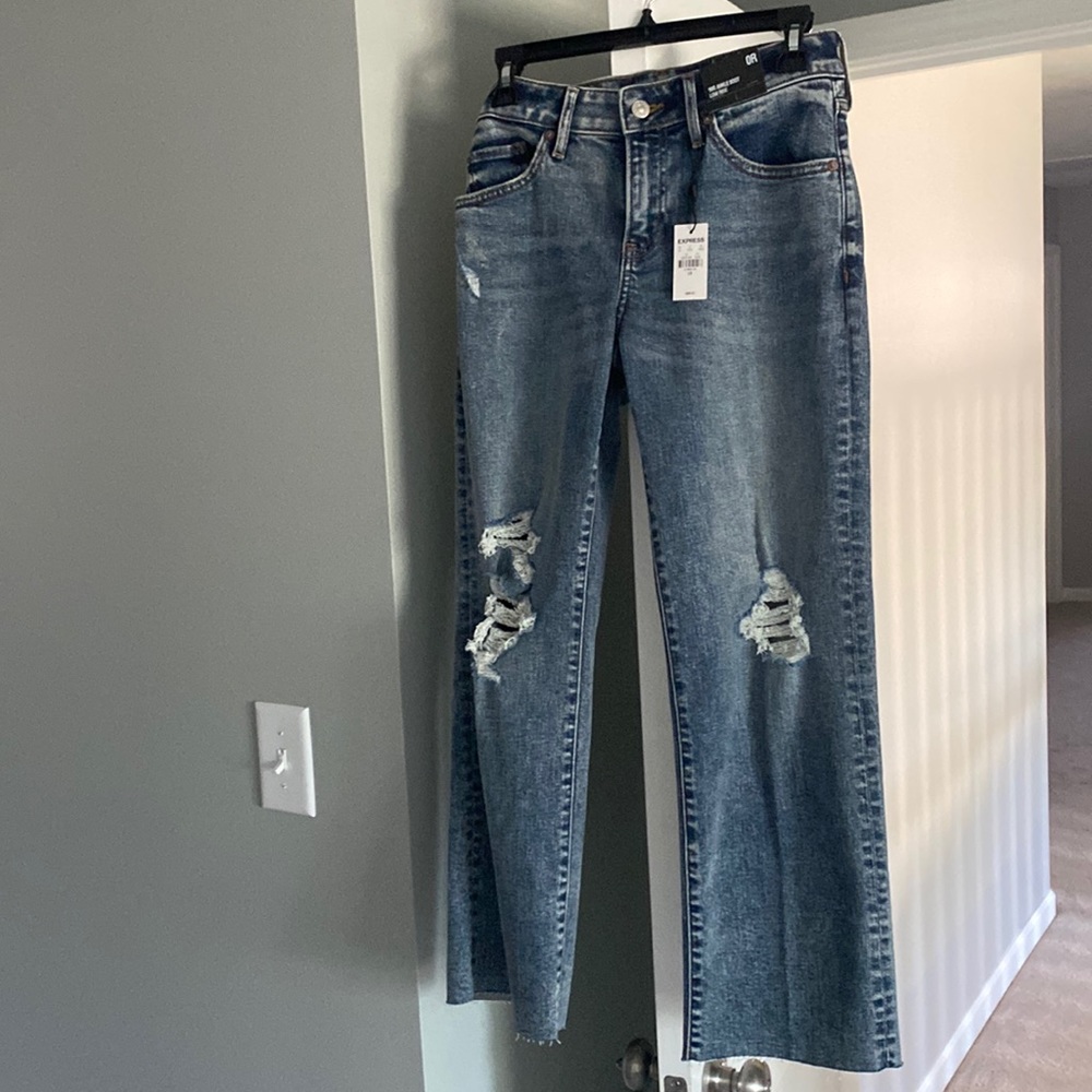 NWT Express low rise 90’s ankle boot jean in mid wash